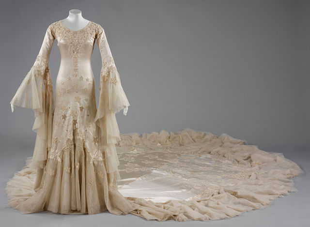 Norman Hartnell wedding dress